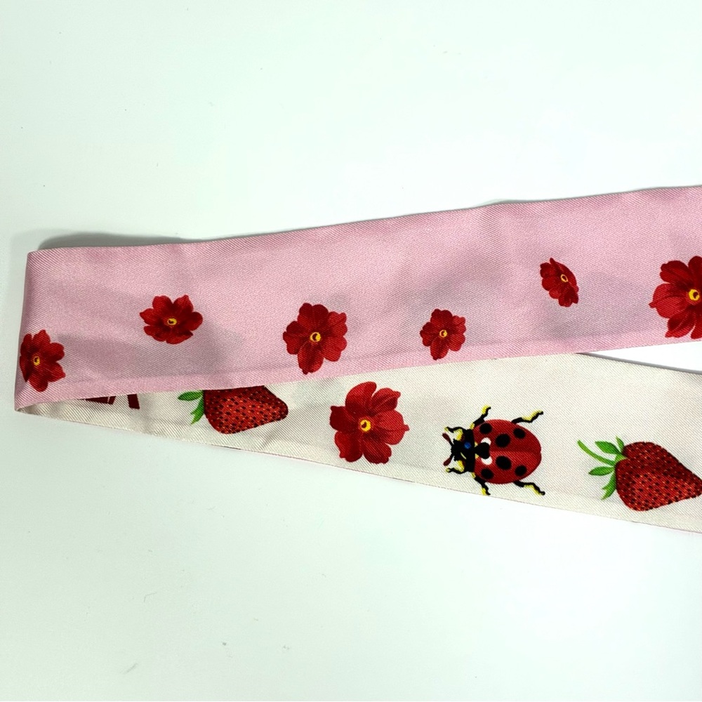 Versace Strawberry Garden Silk Skinny Twill Scarf Tie Logo Pink Red NWT - Picture 11 of 16